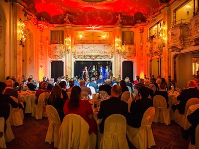 I6L0SPEC32M0mozart-dinner-prague-applause-web149804357863.jpg