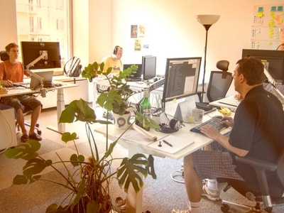 0TRCU7YB4T1Qetnetera-kancelare14387525668.jpg