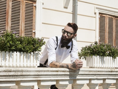 A9VOVENRASQIfency-on-terrace-model152613042531.jpg