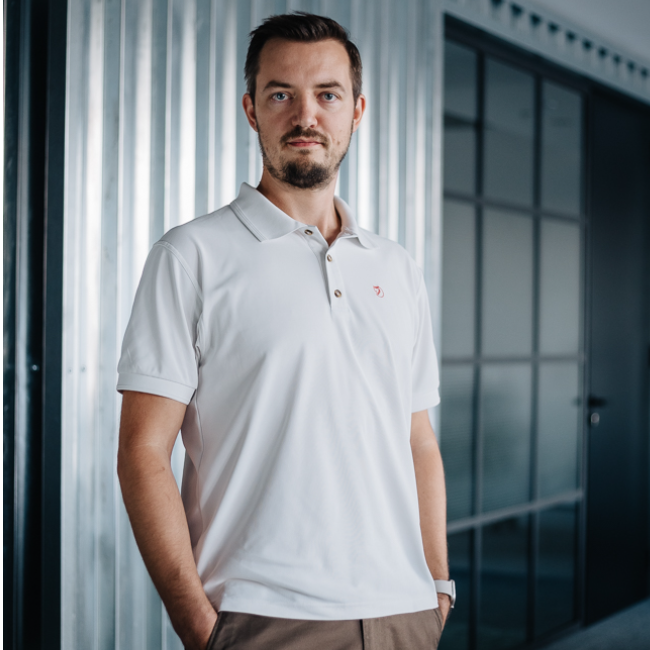 Tomáš