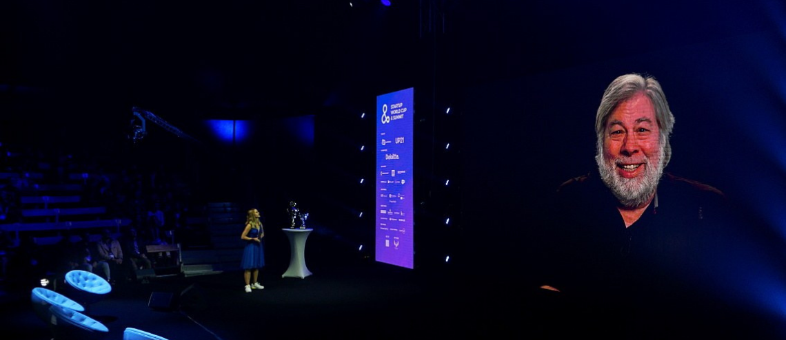 Domácí startupy ovládly evropské finále Startup World Cup & Summit. Wozniak zavzpomínal na počátky Applu a odmítl vesmírný turismus