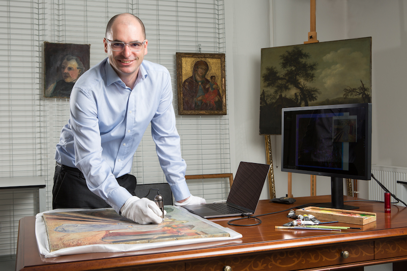 Jiří Lauterkranc ve svém ateliéru